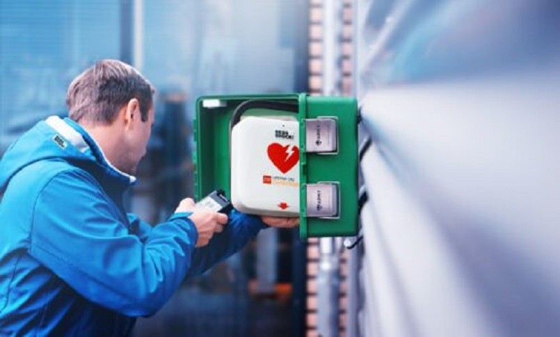 MANUTENZIONE DEFIBRILLATORE